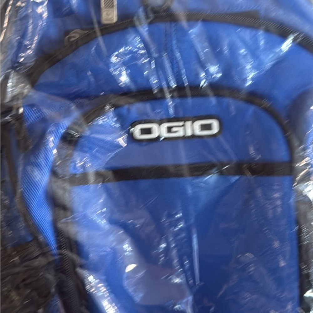 OGIO Blue and Black Multi-Compartment Everyday Backpack - Picture 3 of 4